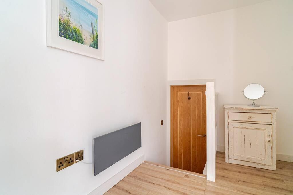 Stunning 2 Bed Apartment, Heart Of The Barbican Plymouth Exterior foto